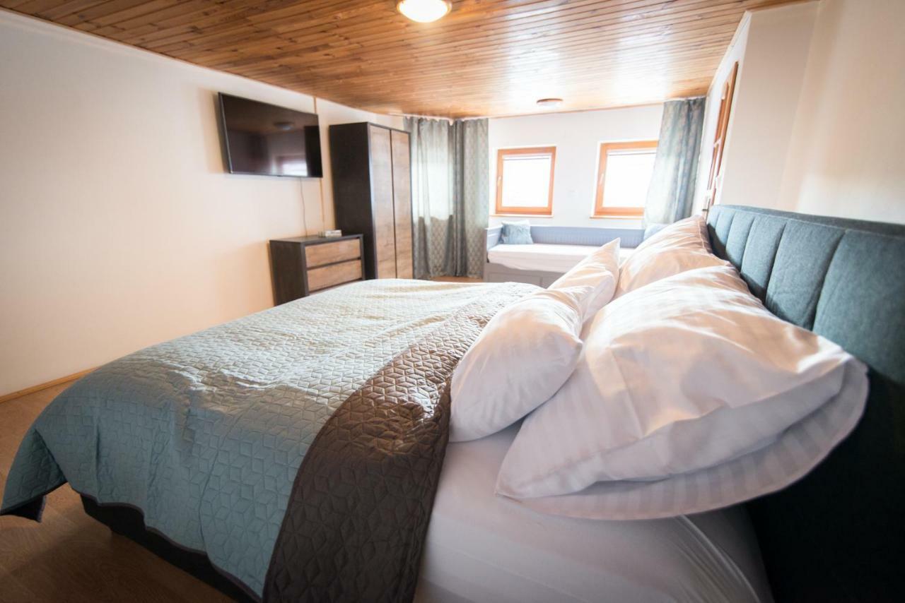 Villa Dumbierka - B&B, Wellness, Brewery, Ebikes Mýto pod Ďumbierom Dış mekan fotoğraf